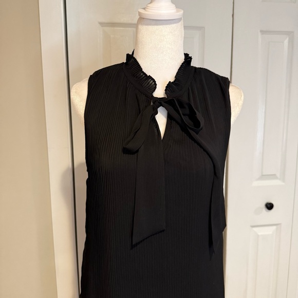 DKNY, Black Accordion Pleated Tie-Neck Dress, Size Large - Picture 4 of 12